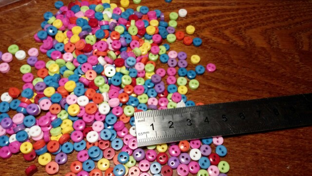 Hot Sale Random Mixed 2 Holes Resin Buttons Scrapbooking 6mm Decorative Buttons Apparel Sewing 600Pcs/lot
