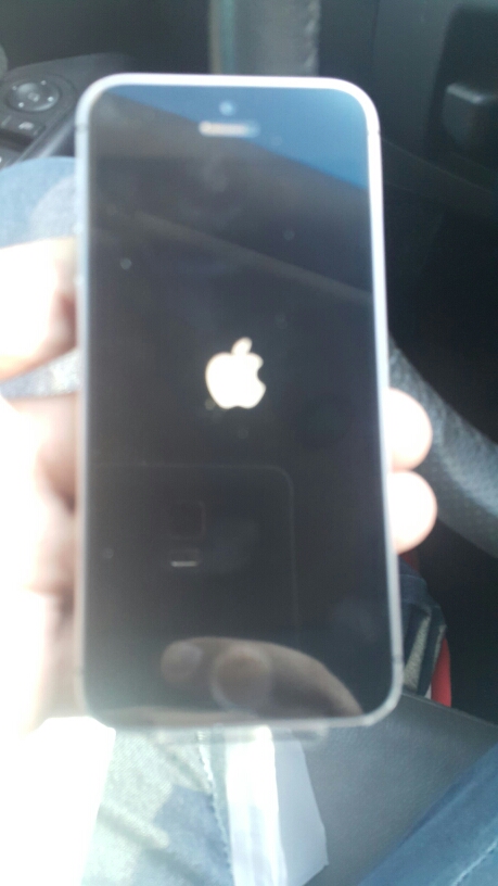 Apple iPhone 5S Original Unlocked iPhone5s Mobile Phone Dual Core 4" IPS Used Phone 8MP 1080P Smartphone GPS IOS Cell Phones