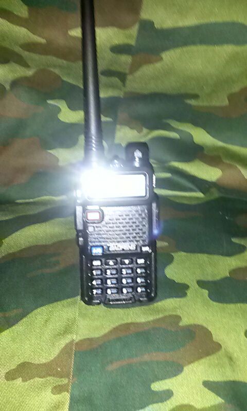 Baofeng UV-5R TP 8W High Power VHF/UHF 136-174/400-520MHz Dual Band FM True Two-way Ham Radio Walkie Talkie + Earpiece UV-5RTP