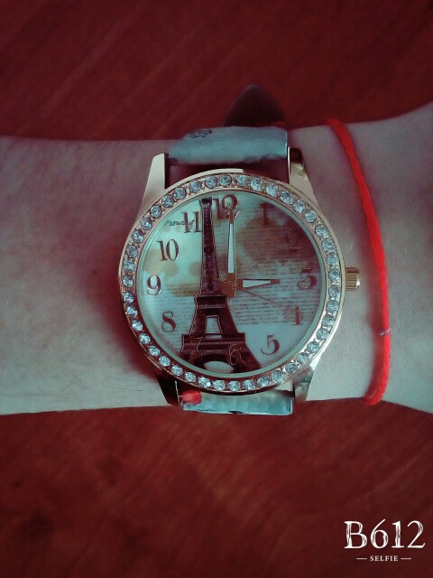 Spring 2016 Shipping New Vintage Paris Eiffel Tower Women's Quartz Watch Women Girls Ladies Students Casual Wristwatch Relojes