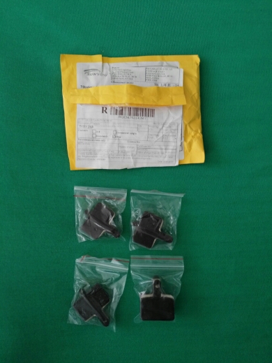 MTB Bicycle Disc Brake pads for SHIMANO M375 M395 M486 M485 M475 M416 M446 M515 M445 M525 Disc Brake, 4 Pairs/ORD, Black RESIN