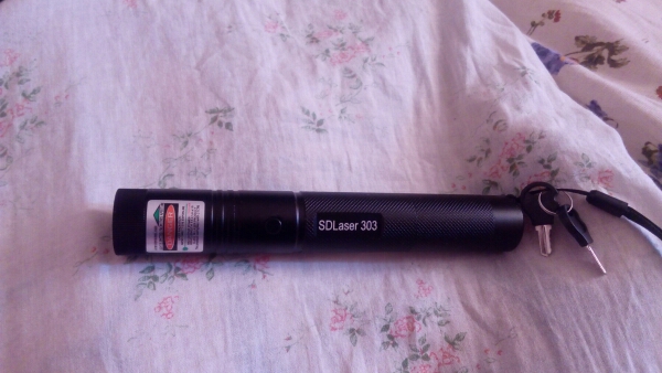 Green Laser Portable 303 10000mw Laser Pointer Pen Powerful light burning laser Adjustable Focus 5000MAH 18650 Battery + charger