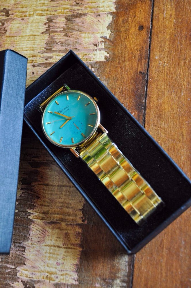 99 Hot Fashion Gold Watch Luxury Geneva Brand Women Dress Watches Men Full Steel Casual Quartz Couple Wristwatches Clock Relogio