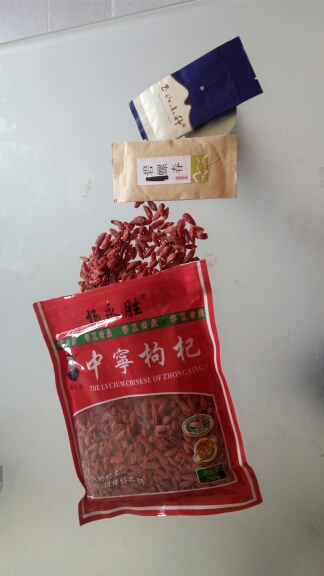 Grandpa's Tea Hot Sale top grade 250g dried Goji Berries for Herbal sex, herbal Tea Organic green food for health care