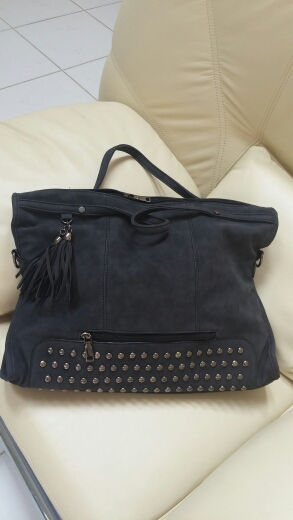 Rivet Nubuck Leather women bag Fashion Tassel Messenger Bag Vintage Shoulder Bag Larger Top-Handle Bags  Mummy Package
