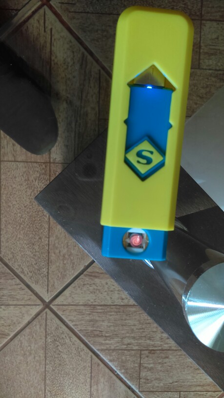 Portable Electronic No Gas USB Rechargeable Lighter Flameless Superman Cigar Cigarette Lighter Silent Windproof Gadget Case