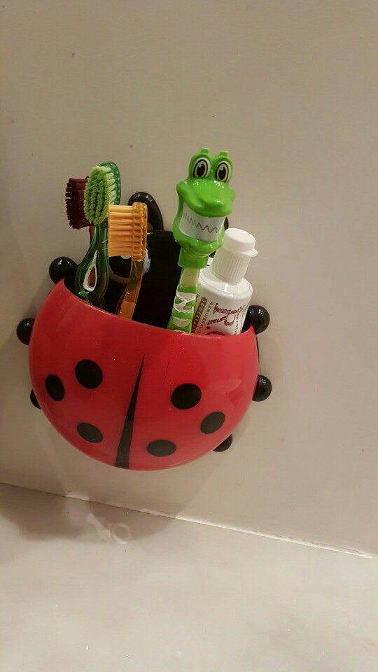 1PC Ladybug toothbrush holder Toiletries Toothpaste Holder Bathroom Sets Suction Hooks Tooth Brush container ladybird on sale