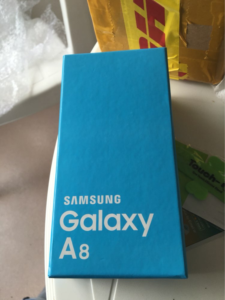 Original Unlocked Samsung Galaxy A8 A8000 Octa Core 2G RAM 16G ROM 16.0MP 3050mAh Camera 5.7''  Mobile Phone In stock