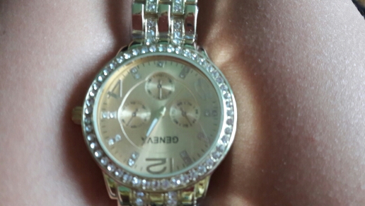 2016 New Famous Brand Gold Crystal Geneva Casual Quartz Watch Women Stainless Steel Dress Watches Relogio Feminino Men Clock Hot