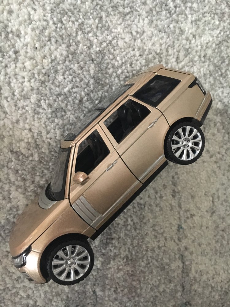 LANGE ROVER EVOQUE 1:24 Scale Alloy Car Model Classical Car Four Color SUV Cars Free Shipping Kids Toys Wholesale