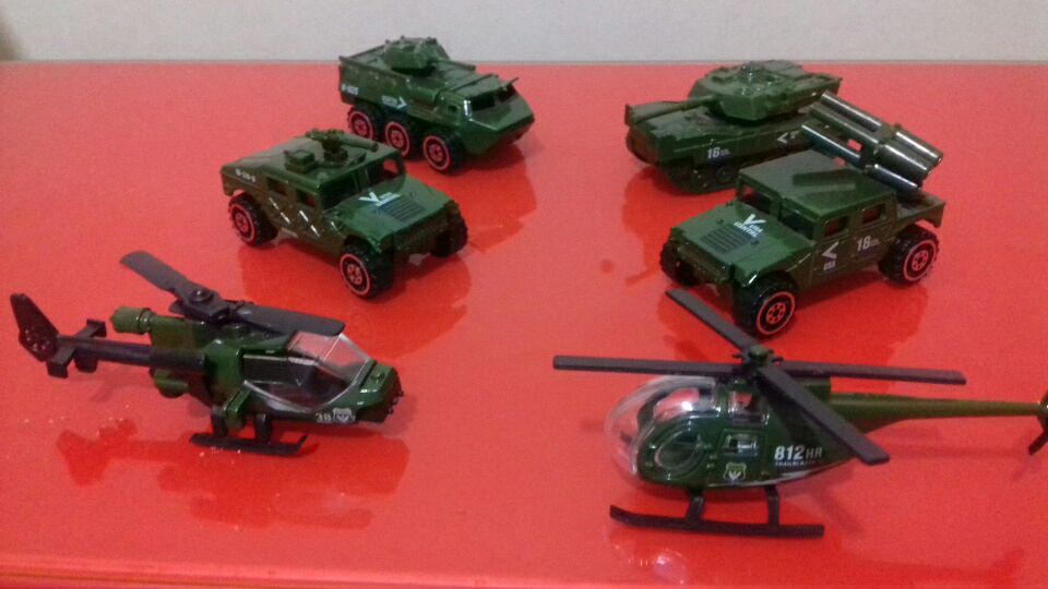 Baby toys car Diecast and toy vehicle 1:87 alloy metal suit  6 pieces car model boy toys frie truck military Policy car toys