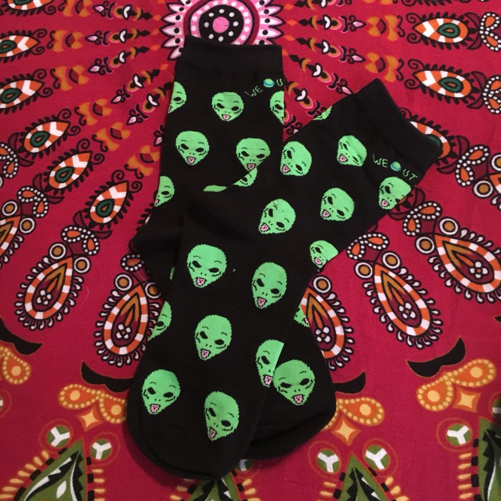 2016 Brand Elegant Creative Women Cat Socks Kawaii Ladies Cartoon Cotton Art Socks Funny Alien Planet Socks