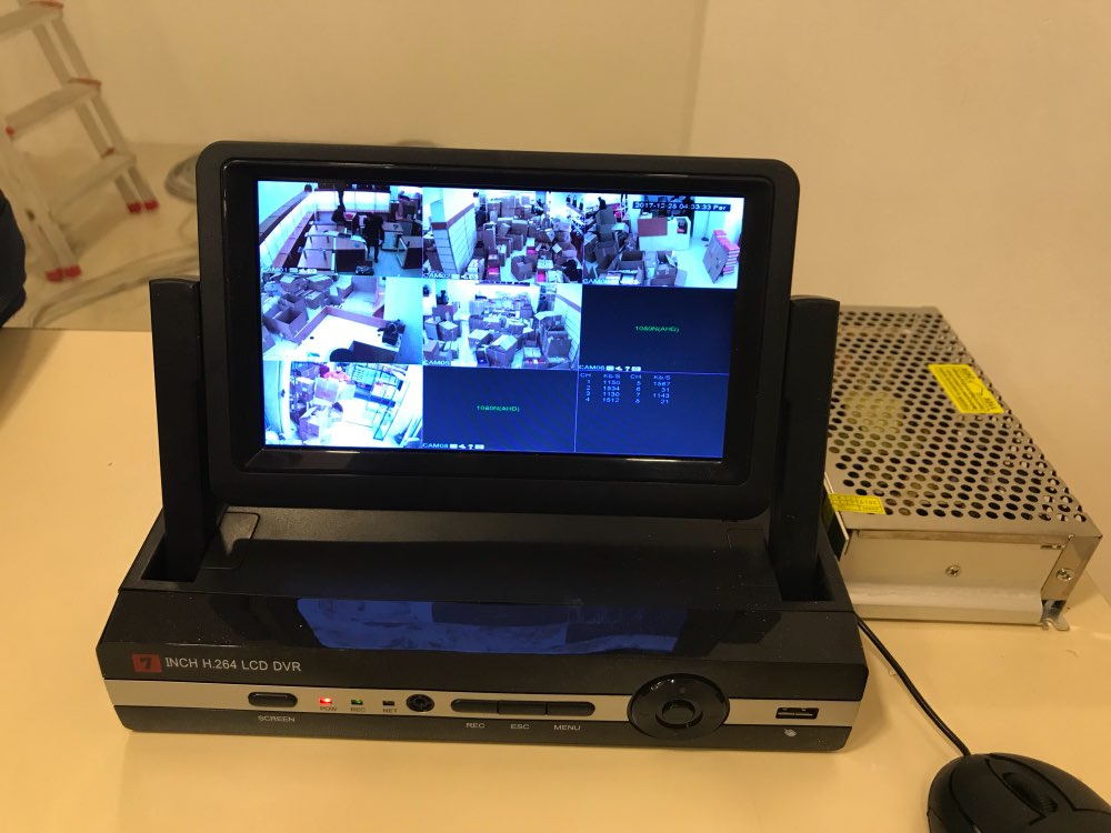 CCTV 4ch 8CH 1080N Digital Video Recorder with 7" LCD Screen Hybrid DVR HVR NVR Home Security System hiseeu