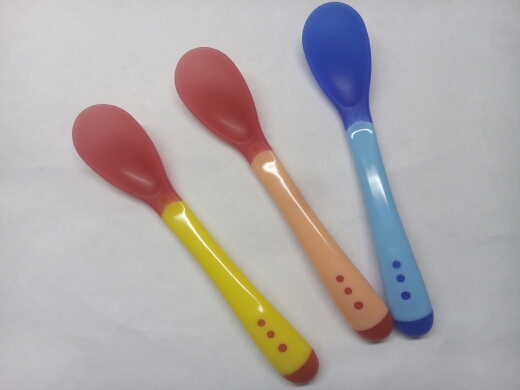 3pcs Baby Safety Temperature Sensing Baby Silicon Spoon Kids Children Flatware Feeding Spoons