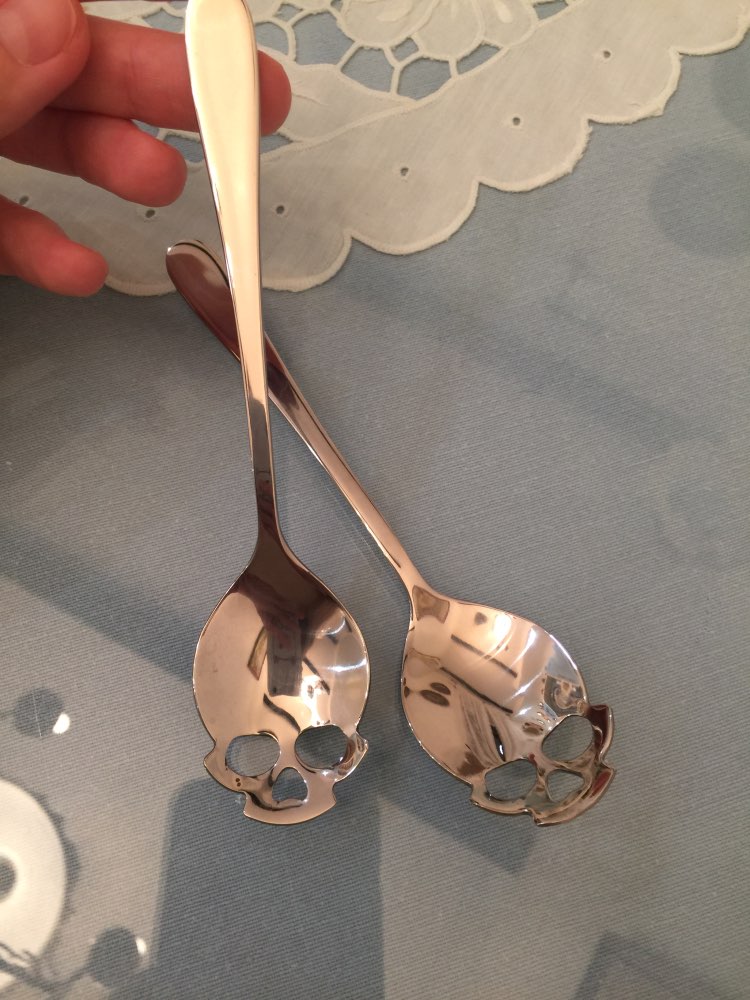 Stainless coffee spoon Skull shape dessert spoon Food grade stainless ice cream candy tea spoon tableware free shipping