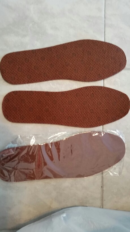The new Insoles heated self-heating insoles orthotic insole foot massage plum-shaped wool felt insole