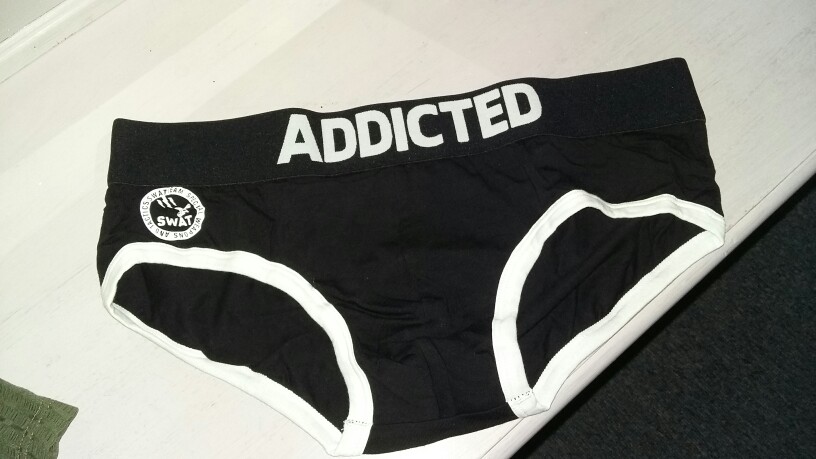 Addicted Brands New Briefs Es Sexy Men's Calcinha Collection Brief Breathable Cotton Underwear Cuecas Mens Briefs Free Shipping