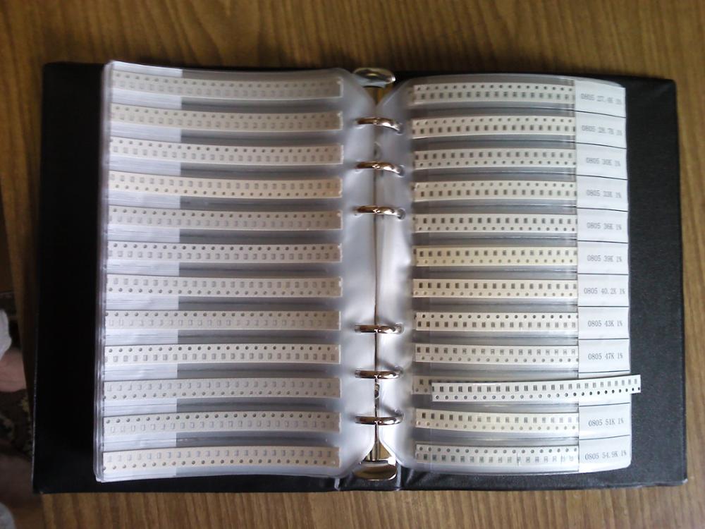 New Arrival 1Pc 0805 Sample Book 221Valuesx25Pcs Total 5525Pcs 1% SMD Chip Resistors Kit Assortment Kit 