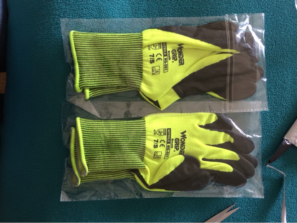 2 Pairs  Garden Gloves Safety Gloves Nylon With Nitrile Sandy Coated Gardening Work Glove