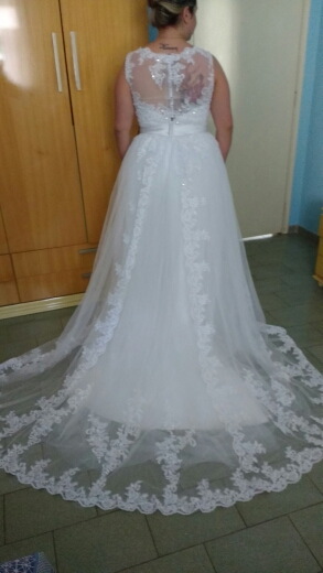 Wedding Dresses Vestido De Noiva Modest A-line Sheer Sweetheart Appliqued Lace Beaded Belt Backless Wedding Dress 2016