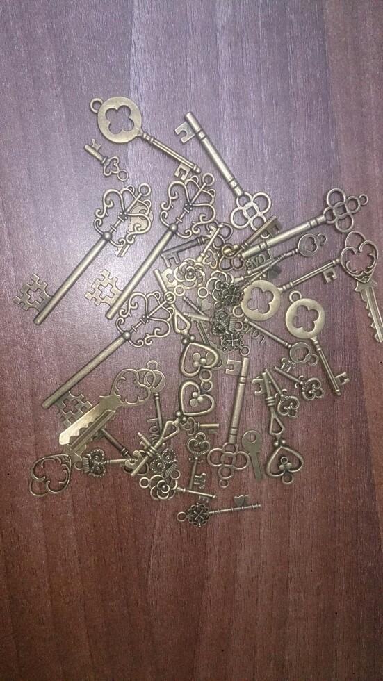 Wholesale 39 pcs Vintage Charms Mixed Keys Pendant Antique bronze Fit Bracelets Necklace DIY Metal Jewelry Making 10011