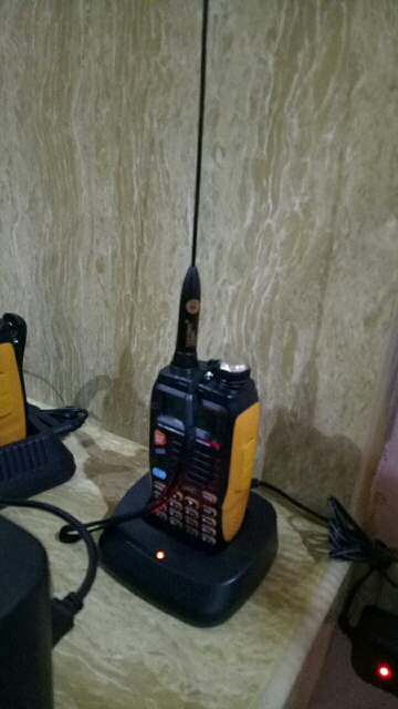 2x Baofeng GT-3TP MarkIII VHF/UHF Dual Band Ham Walkie Talkie Two-way Radio + 2x Speaker + 1x Cable 1/4/8W FM