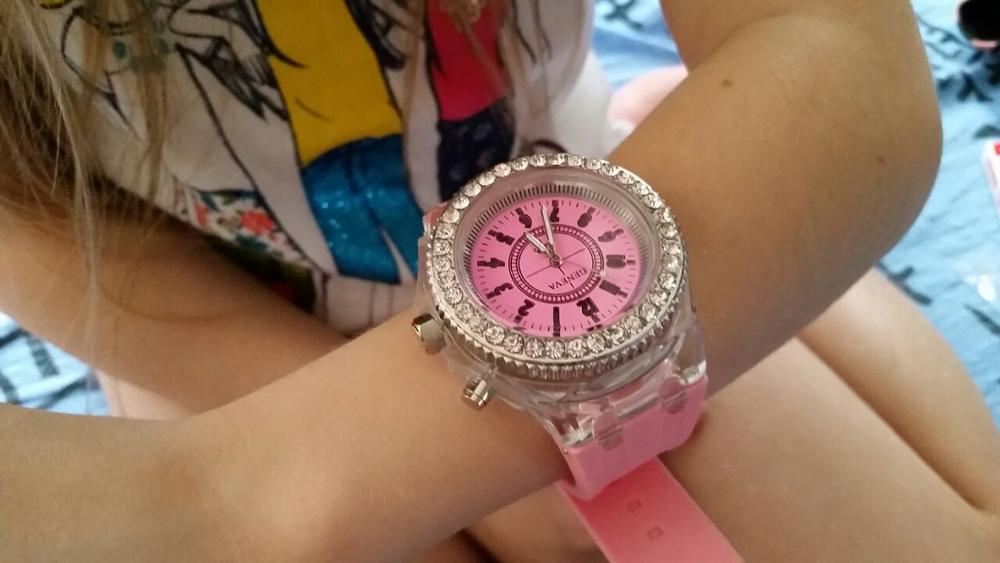 Fashion Korea Style Woman Man Luminous LED Watches Silicone Rubber Quartz Watches Waterproof Bracelet Wristwatch Casual watches