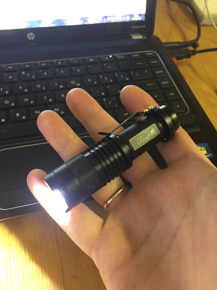 5 Colors CREE Q5 2000 Lumens Aluminum alloy Cree led Torch Zoomable Cree Waterproof LED Flashlight Torch Light