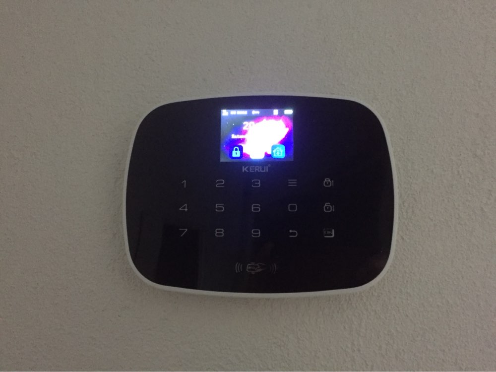2017 Kerui IOS Android APP Wireless GSM Alarm System  TFT Color Display Autodial Text Burglar Intruder Security Alarm Door Open