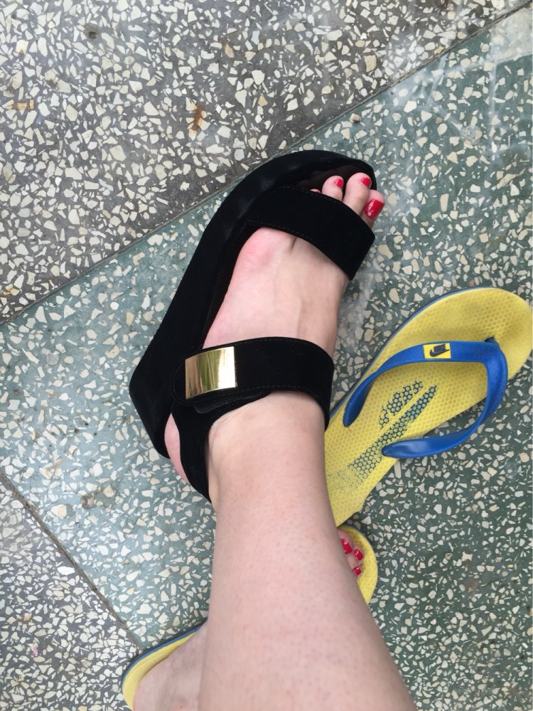 Hot Selling Women Wedges Sandals Fashion Casual Platform Sandals Metal Decor Summer Shoes Asian Size 36-39