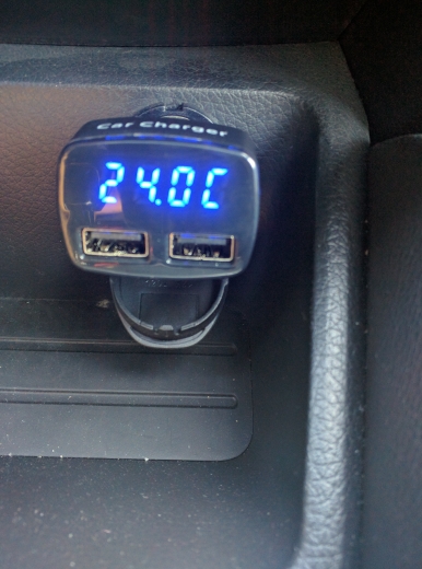 Universal 4 in 1 Car Dual USB Charger DC 5V 3.1A with Voltage/temperature/Current Meter Tester Adapter Digital LED Display