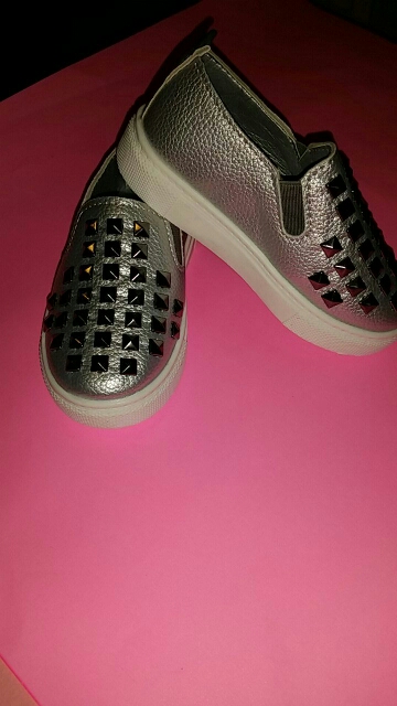 2016 New Designer Pink Gold Silver Eur21-36 Rivets Kids Sneaker High Quality Children Shoes Girls Boys Shoes.