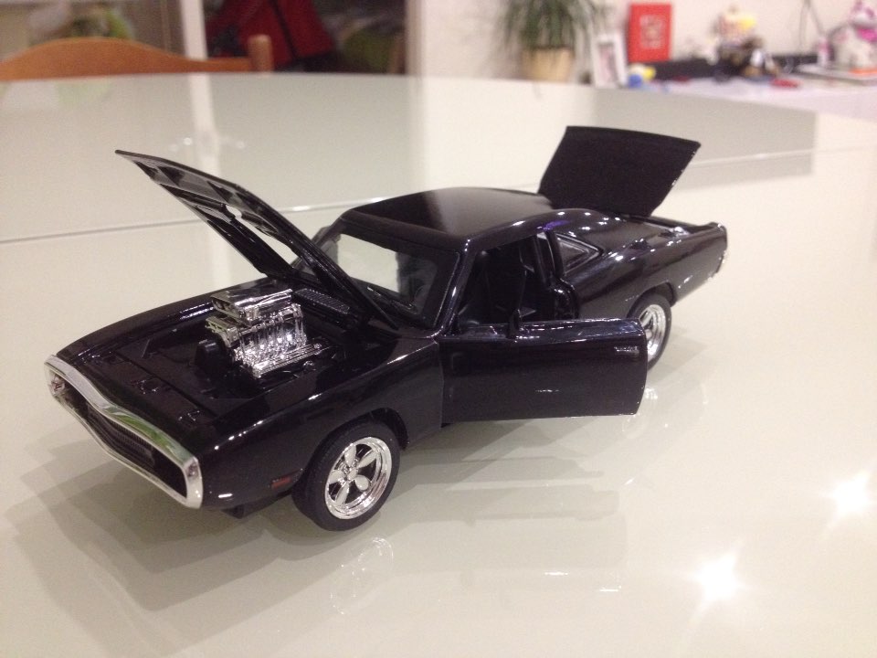 1:32 The Fast And The Furious Free Shipping Dodge Charger Alloy Car Models Kids Toys Wholesale Four Color Metal Classical Cars
