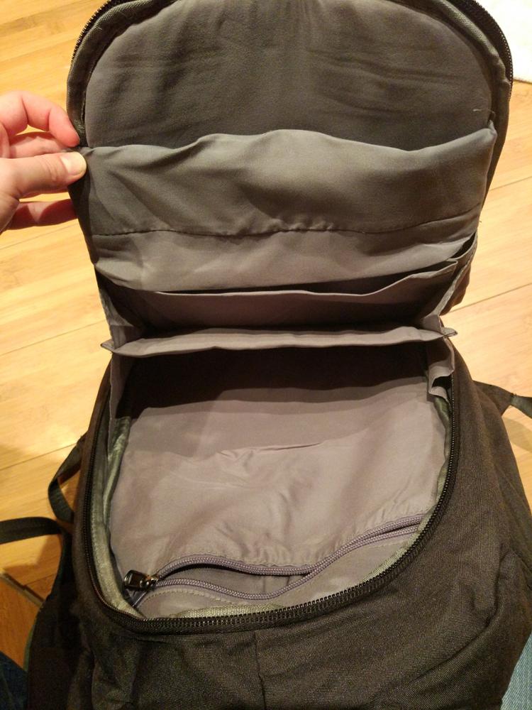 KALIDI Waterproof Large Capacity Laptop Tablet Rucksack Unisex Backpack for Macbook Pro 15.4 Inch 17 Inch Macbook Notebook Bag