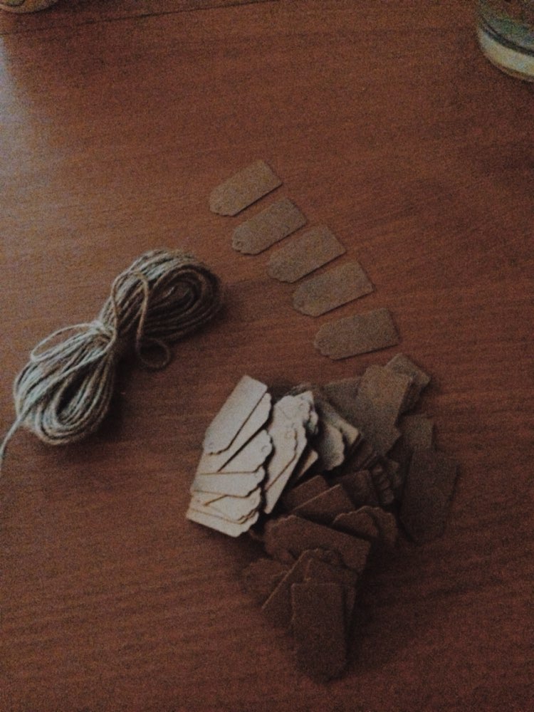 100pcs Kraft paper labels lace scallops head luggage wedding etiquette Rating  DIY chain Blank hang tag Kraft Be customized LOGO