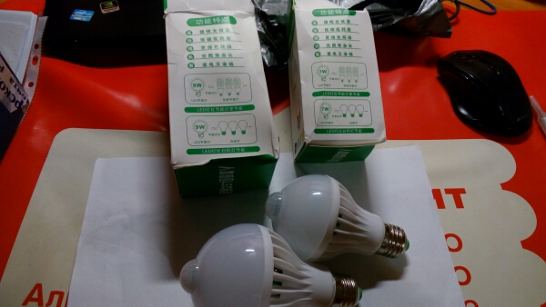 LED PIR Motion Sensor Lamp 5w 220v Led Bulb 7w 9w Auto Smart Led PIR Infrared Body Sound + Light E27 Motion Sensor Light White