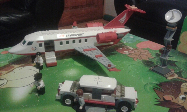 GUDI 334 pcs Airplane Toy Air Bus Model Airplane Building Blocks Sets Model DIY Bricks Classic Boys Toys Compatible With Legoe