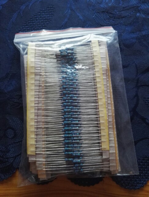 Free Shipping 600 Pcs 30 Kinds Each Value Metal Film Resistor pack 1/4W 1% resistor assorted Kit Set