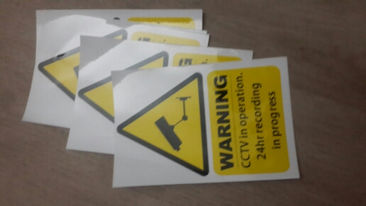 5pcs A Lot New Arrival High-end 5pcs Yellow Window Warning Stickers Signs Decal CCTV In Operation 100mm x 150mm