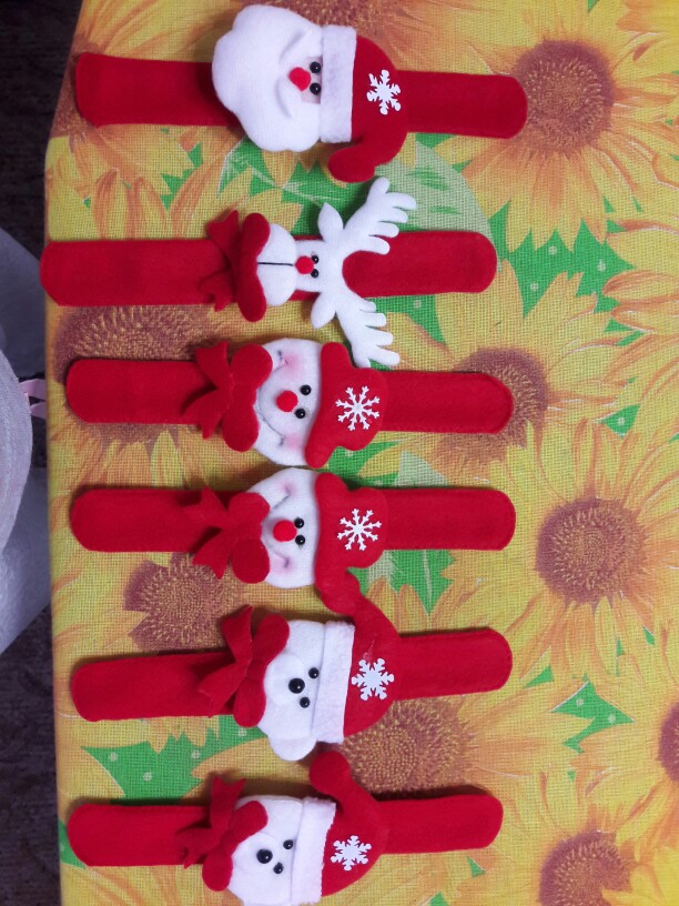1pc Christmas Patting Circle Bracelet Watch Xmas Children Gift Santa Claus Snowman Deer New Year Party Toy Wrist Decoration