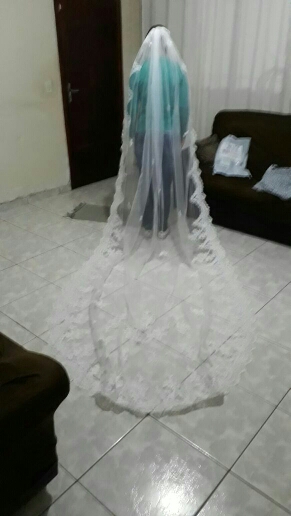 2016 New Style Wedding Veils Veu De Noiva Lace 3M Long Wedding Veils Ivory White One layers Tulle Bridal Veils Free Shipping