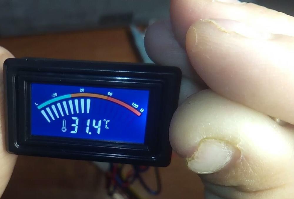 DC 5-25V Thermometer Temperature Digit Display Meter Waterproof For Computer Car Water Celsius Measurement +1M Probe