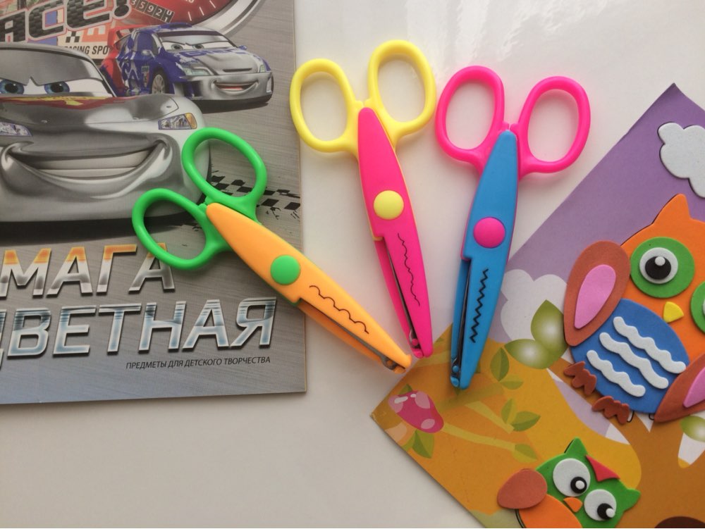 6pcs Laciness Scissors Metal and Plastic DIY Scrapbooking Photo Colors Scissors Paper Lace Diary Decoration with 6 Patterns