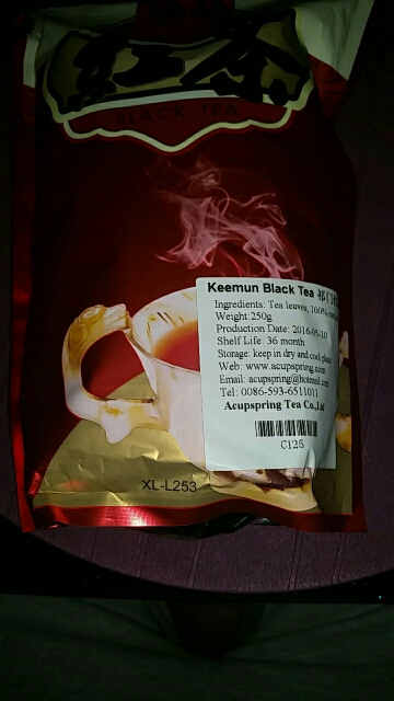 Top quality 250g Keemun black tea,3 years aged Qimen Black Tea, Sweet caramel  taste, good for sleep, promotion, Free Shipping